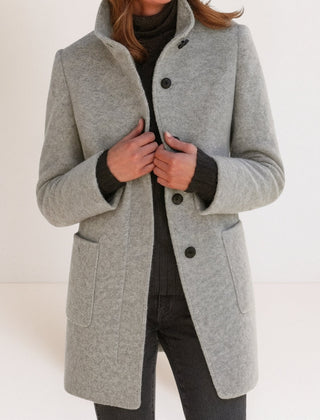 Stella · Chaqueta de mujer con cuello alto elegante - Raúl & Sara Madrid
