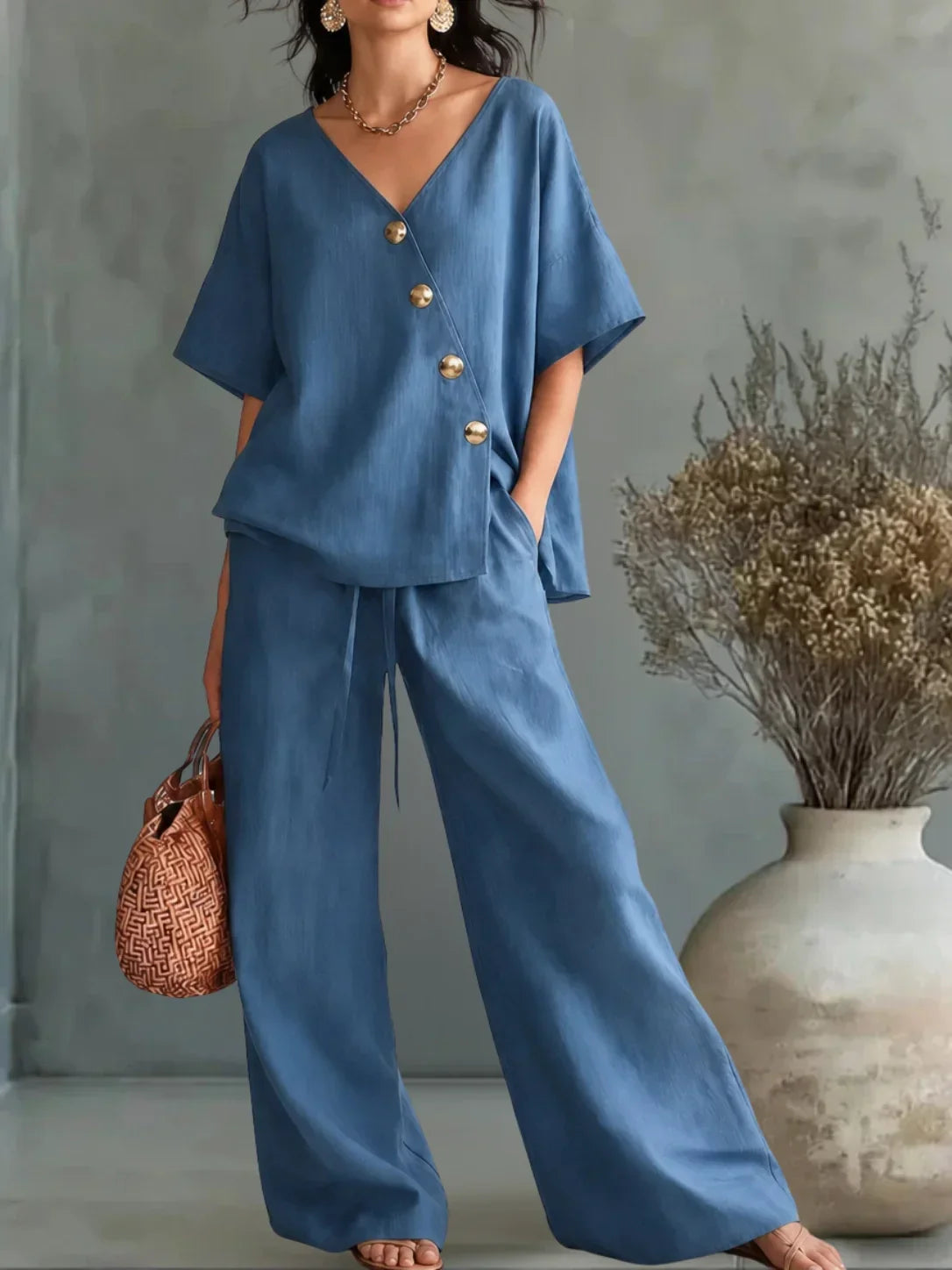 Petronila · Conjunto Palazzo de Escote en V Elegante - Raúl & Sara Madrid