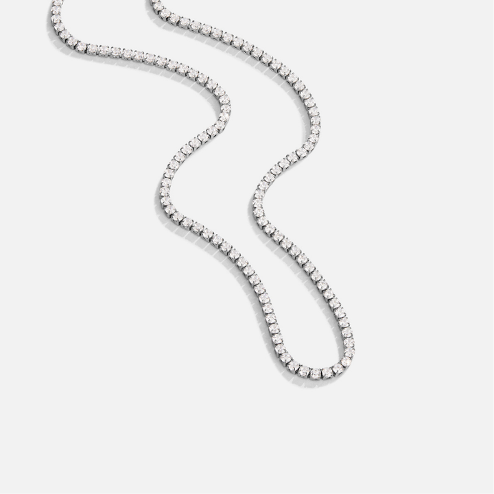 Viktorie – Delicate Gold Necklace with Mini Crystal