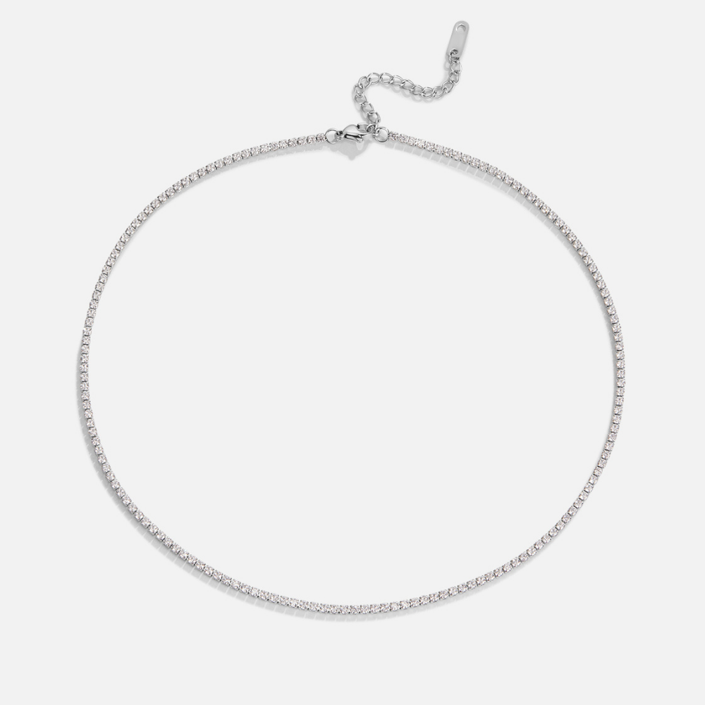 Viktorie – Delicate Gold Necklace with Mini Crystal