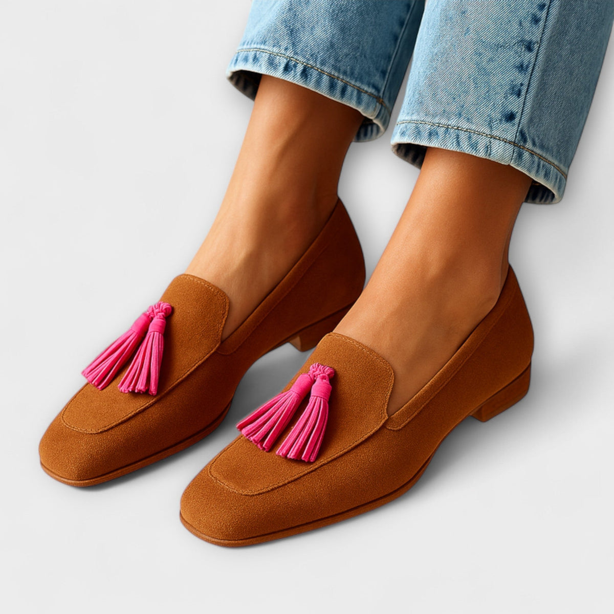Mocasín de ante rosa con borlas - Raúl & Sara Madrid