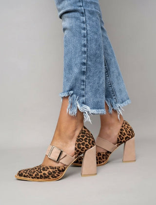 Azucena · Tacón Alto con Diseño de Leopardo - Raúl & Sara Madrid