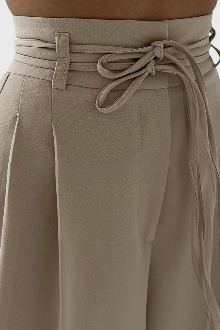 Sophie Pantalones de pierna ancha con cintas ajustables