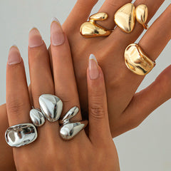Anillos de Metal con Diseño Irregular - Raúl & Sara Madrid