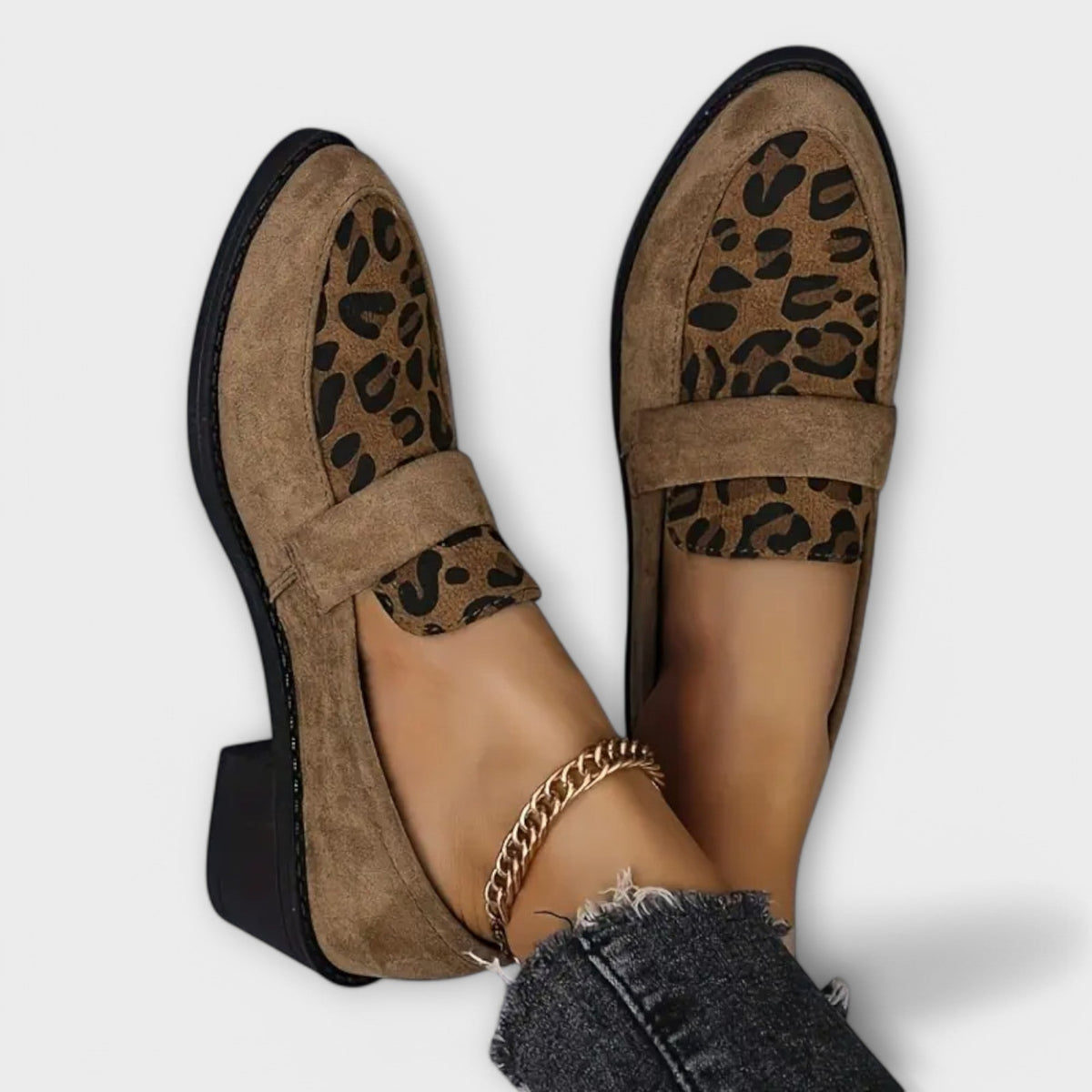Zapatos elegantes de mujer con estampado de leopardo - Raúl & Sara Madrid