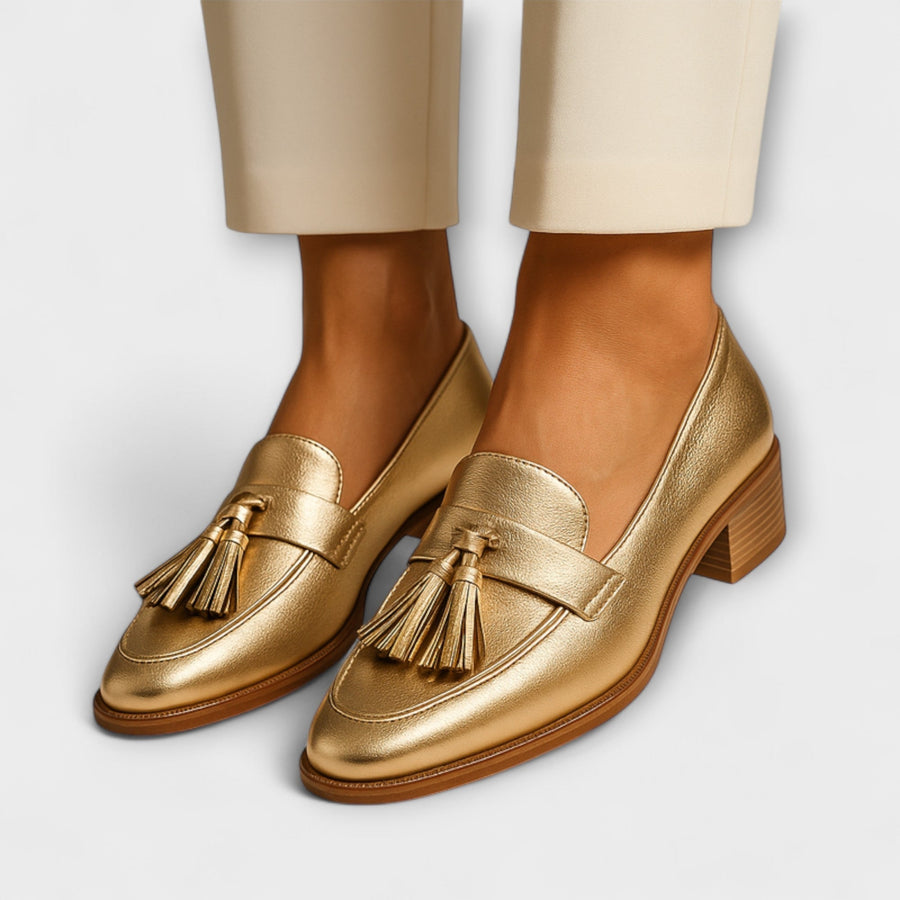 Elegantes Mocasines Dorados Celeste con Borlas - Raúl & Sara Madrid