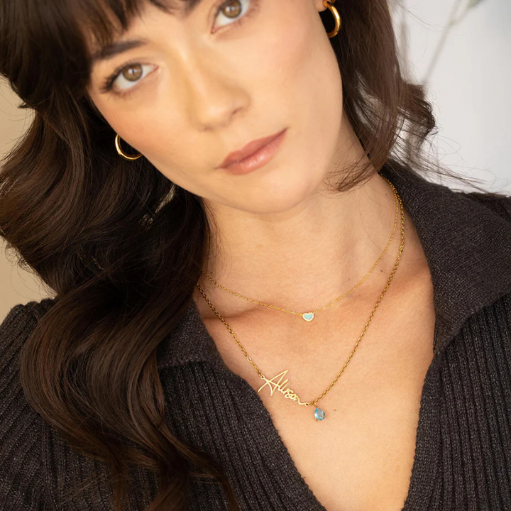 Livia – Collar dorado con colgante en turquesa
