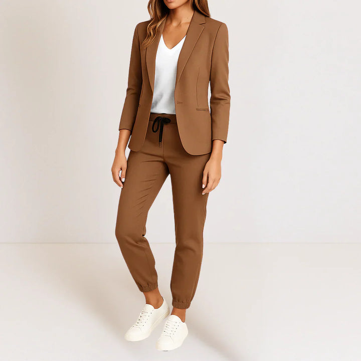 Carol™ | Elegancia moderna en un conjunto cómodo