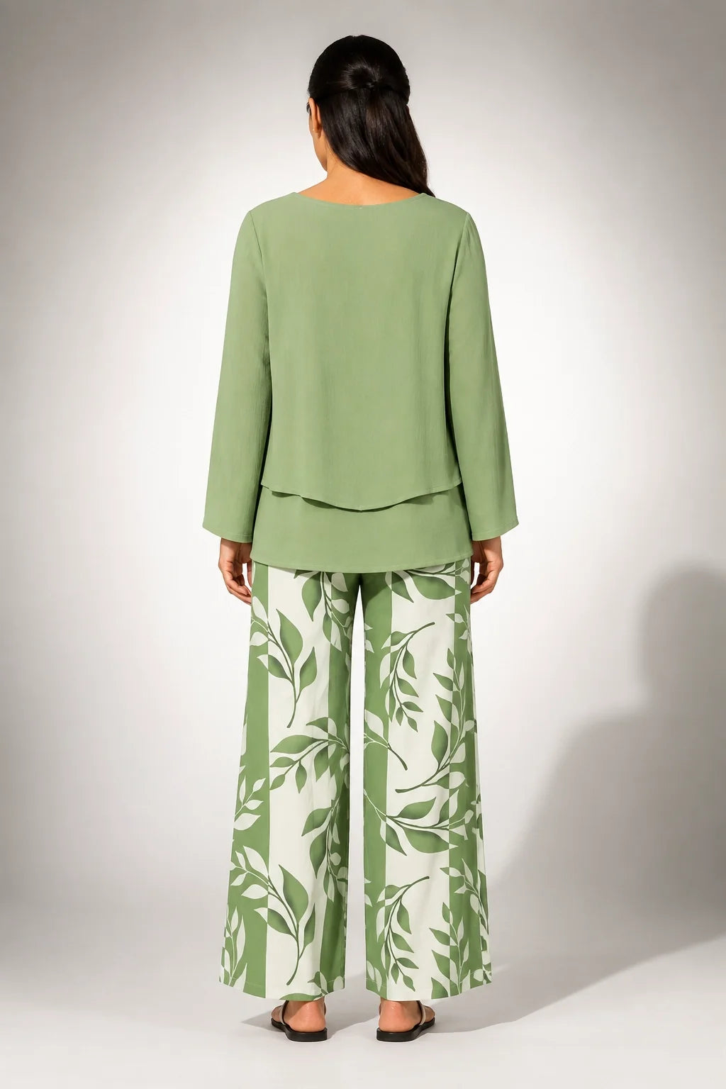 Esperanza™ | Conjunto Verde con Pantalón de Motivo de Hojas