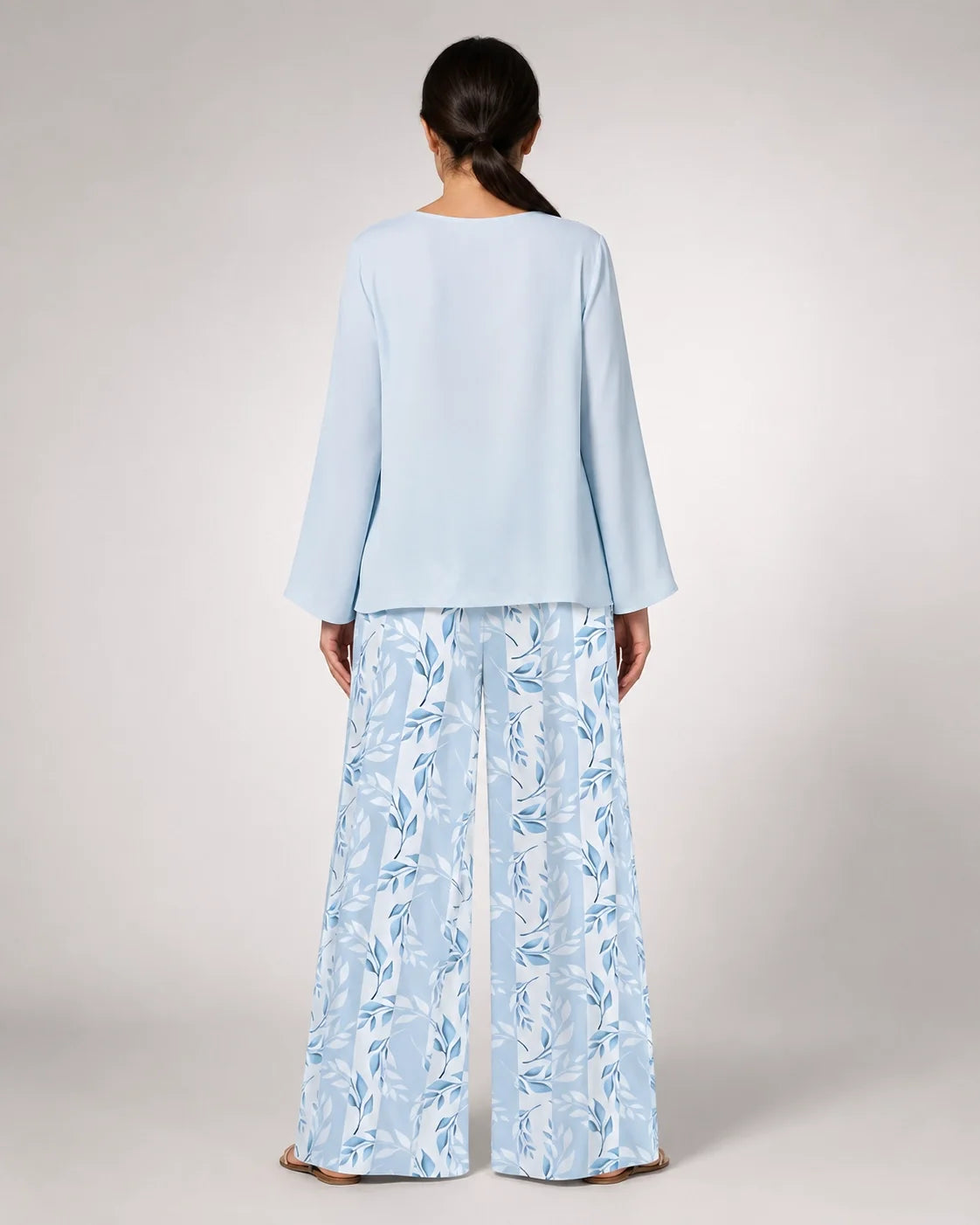 Wenceslada · Conjunto Floral en Azul Cielo - Raúl & Sara Madrid