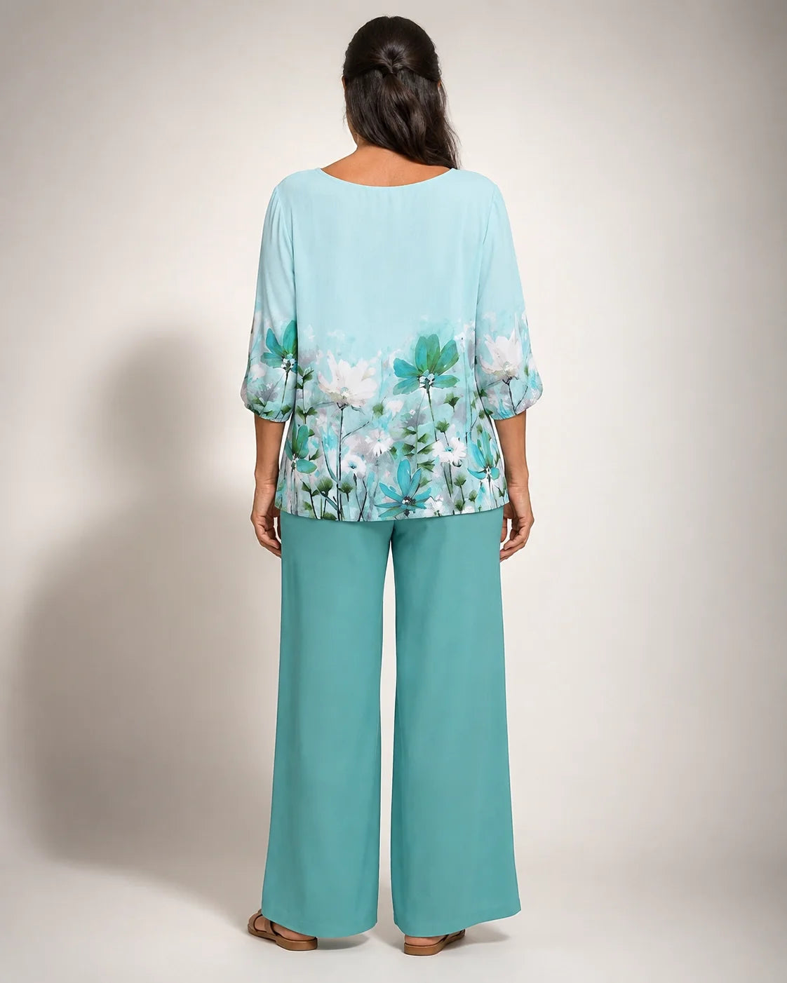 Domitila · Conjunto Floral Verde Salvia - Raúl & Sara Madrid