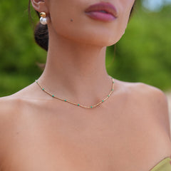 Collar dorado elegante con diseño liso - Raúl & Sara Madrid