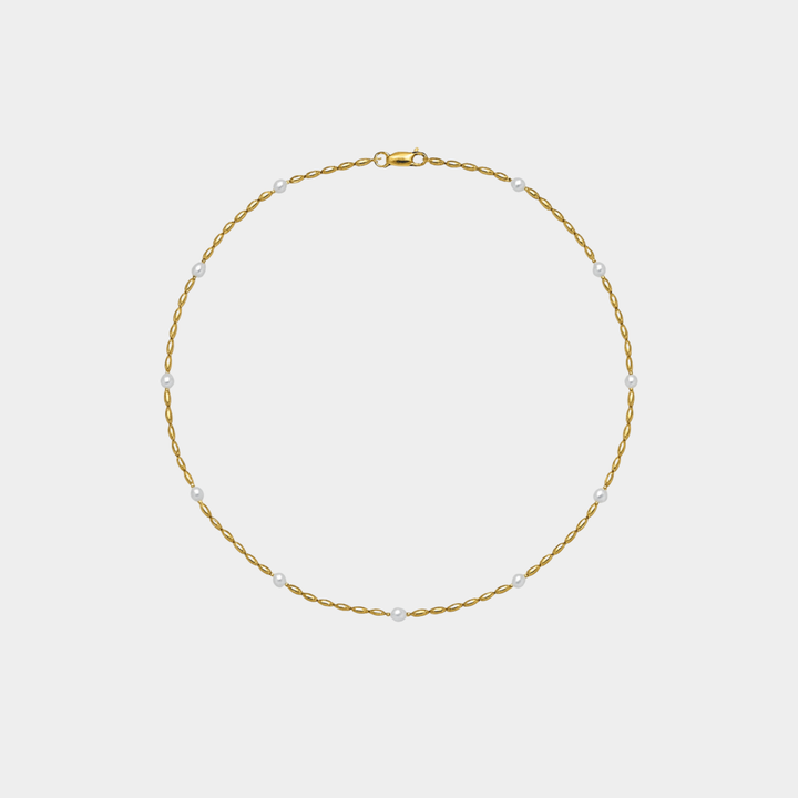 Kateřina – Elegante Cadena Dorada