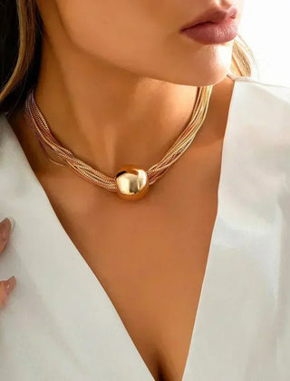Elegante collar de oro - Raúl & Sara Madrid