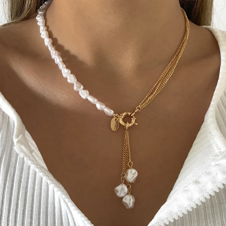 Collar de perlas con diseño elegante