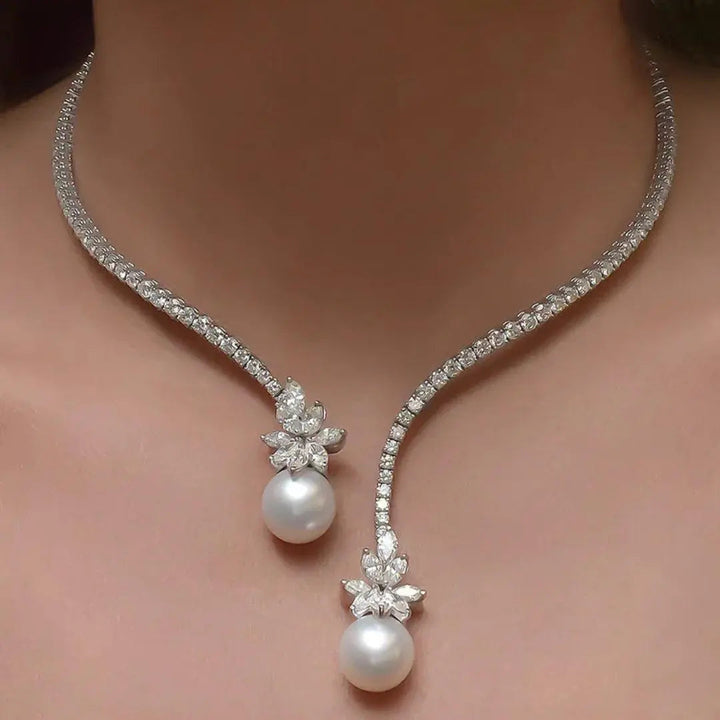 Elegante y Brillante Collar de Perlas en Plata