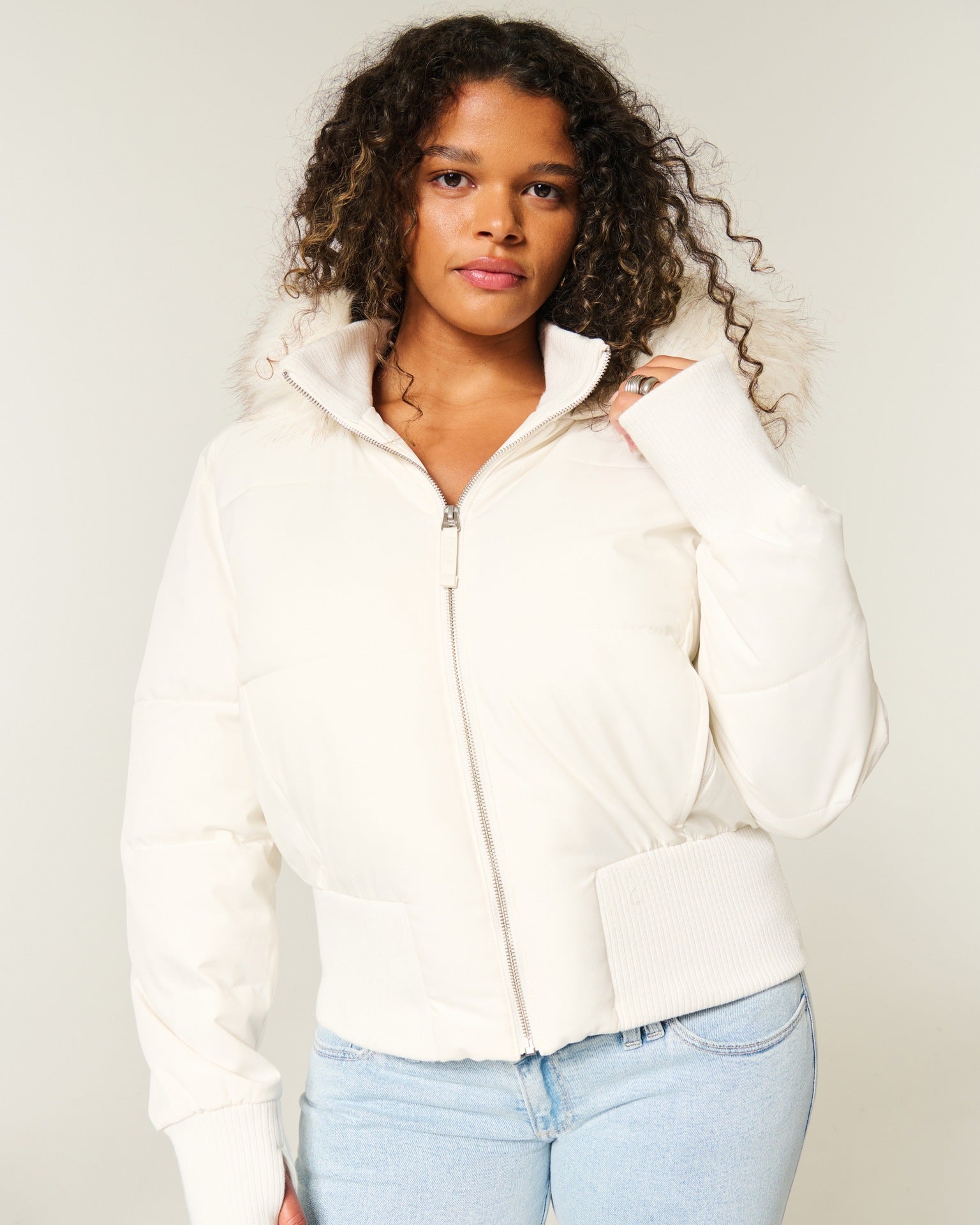 Helena · Abrigo de invierno con capucha