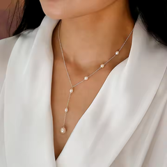 Marie – collar dorado con mini colgante luminoso - Raúl & Sara Madrid