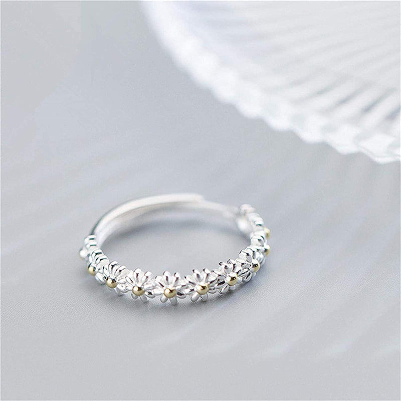 Anillo de plata ajustable con esmalte pintado a mano y diseño de margaritas