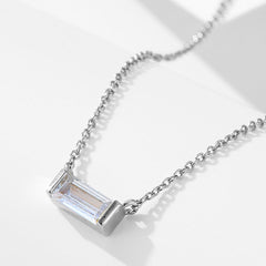 Collar de plata con delicado colgante - Raúl & Sara Madrid