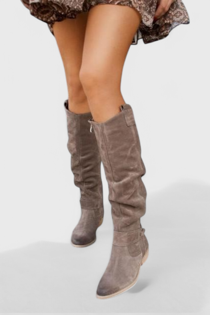 Celine Botas Altas con Diseño Retro