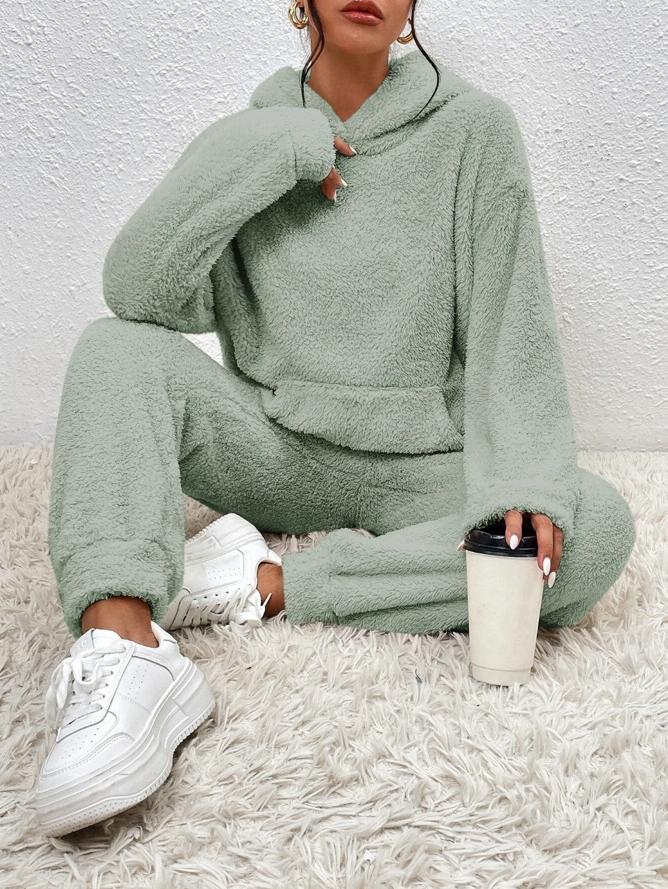 Lillie · Conjunto de forro polar con capucha