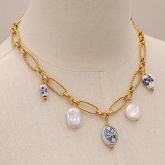 Collar de oro con adornos de piedra. - Raúl & Sara Madrid