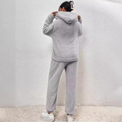 Lillie · Conjunto de forro polar con capucha