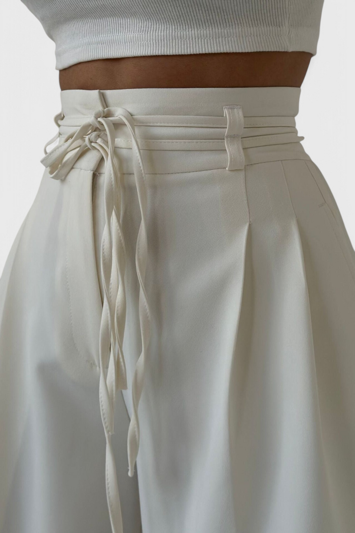 Sophie Pantalones de pierna ancha con cintas ajustables