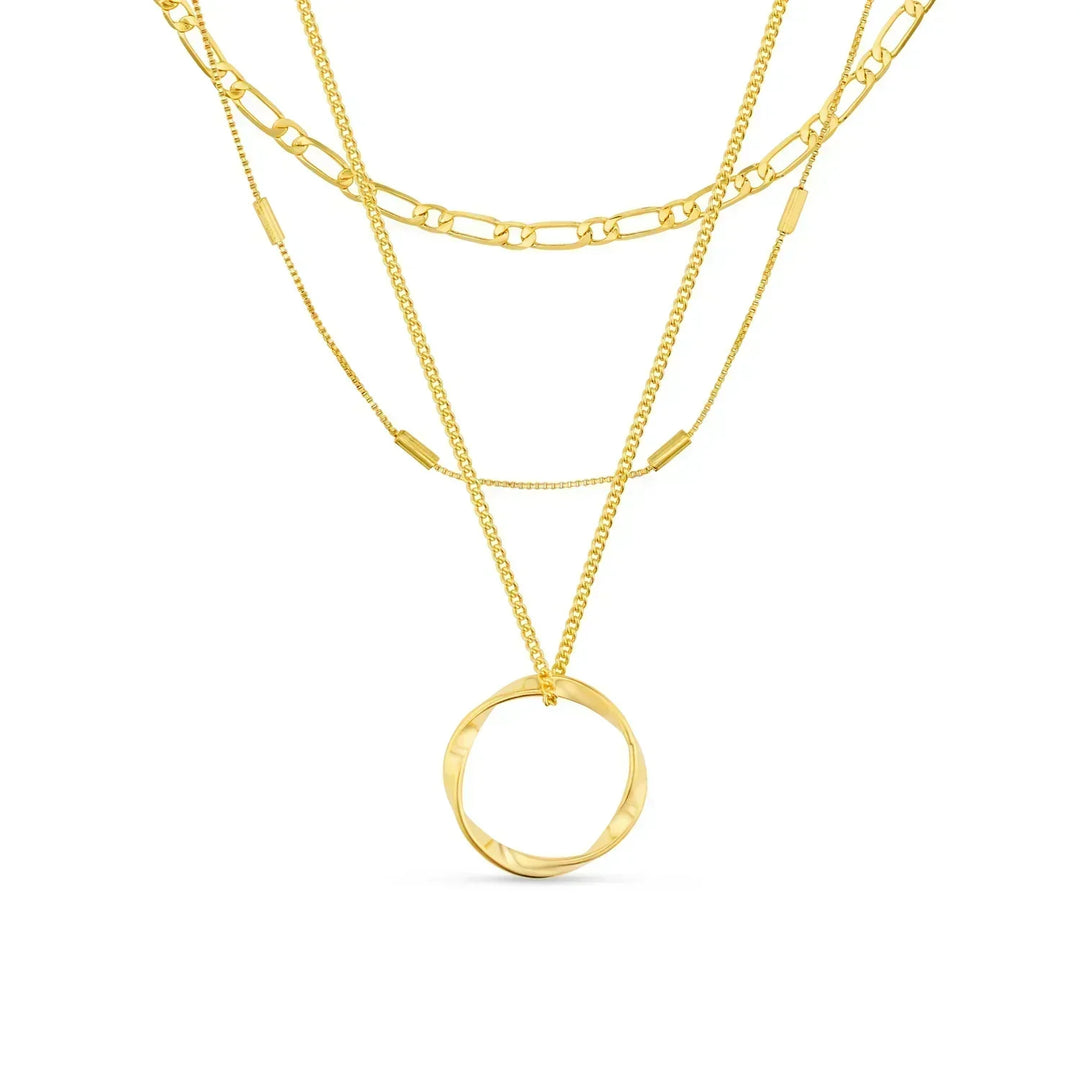 Ruth – Collana dorata con pendente elegante e strutturato