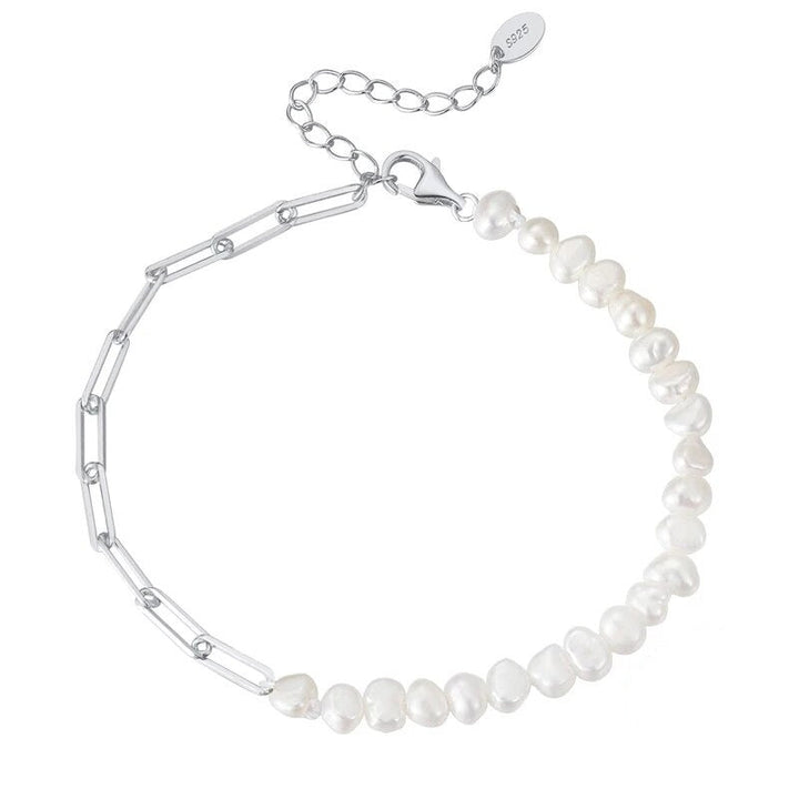 Livia – Elegante collar dorado con diseño de eslabones