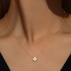 Collar de plata con elegante piedra - Raúl & Sara Madrid