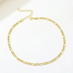 Collar dorado de diseño minimalista con eslabones - Raúl & Sara Madrid