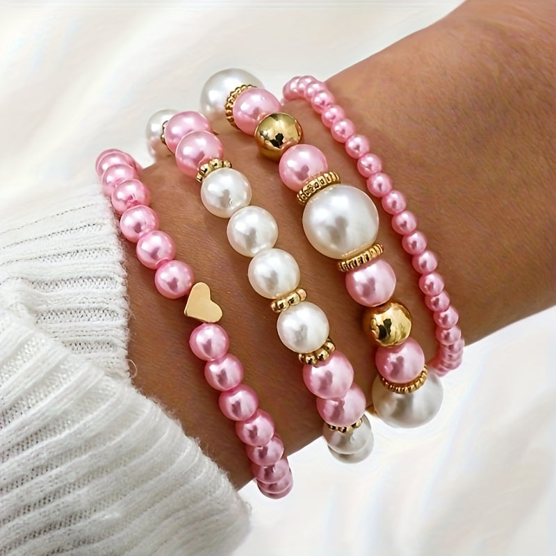 Juego de sofisticadas pulseras en forma de corazón con perlas