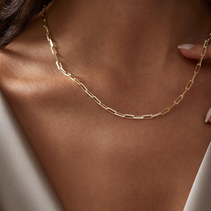 Miriam – Collana dorata con dettaglio in perla