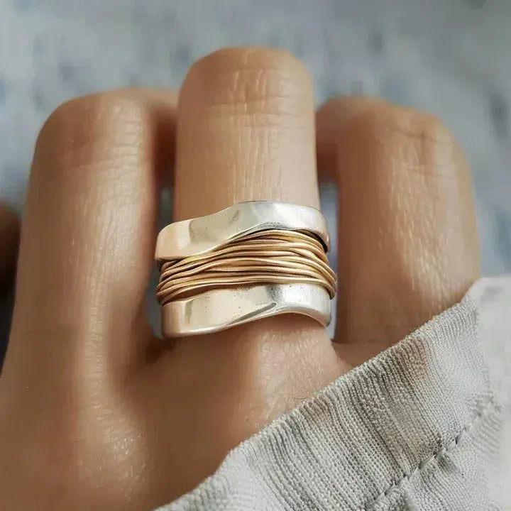Anillo de plata con detalles en oro - Raúl & Sara Madrid
