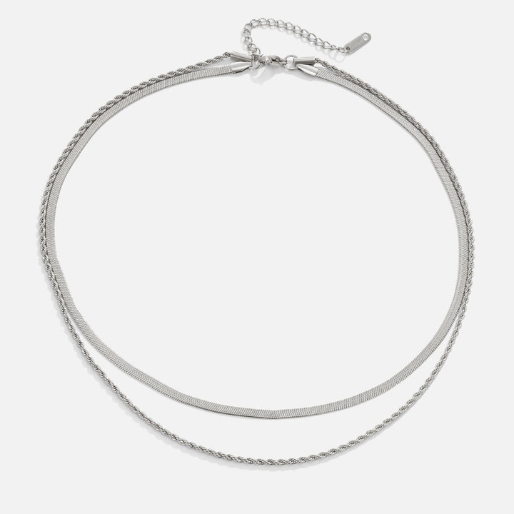 Sabina – Collana dorata con pendente rotondo