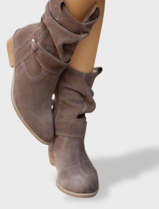Botas camperas de caña media