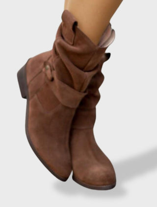 Botas camperas de caña media