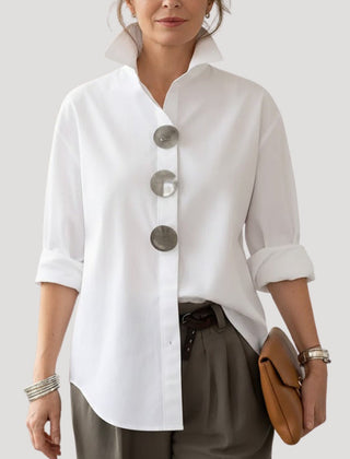 Camisa elegante de cuello alto