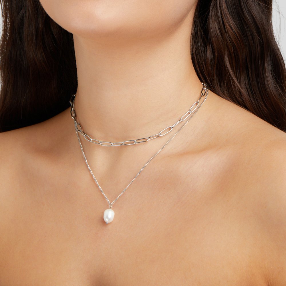 Viktorie-Marie – Collar Doble de Diseño en Dorado