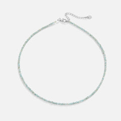 Collar dorado con elegante colgante geométrico - Raúl & Sara Madrid