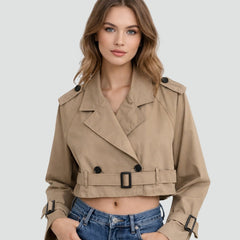 Trench corto de doble botonadura