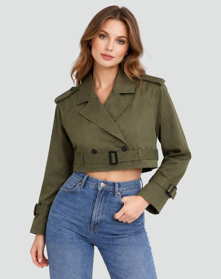 Trench corto de doble botonadura