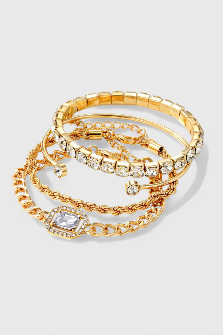Conjunto de Pulseras con Estilo de Tachuelas