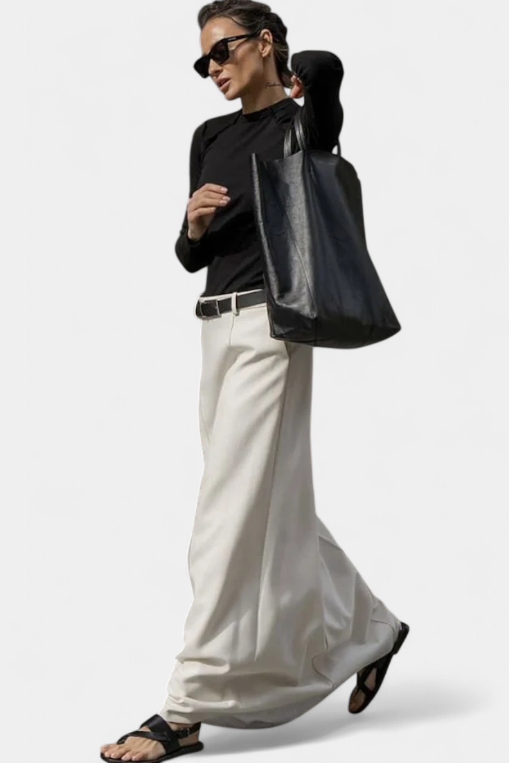 Ada Falda H-Line Sólida con Estilo Urbano Contemporáneo - Raúl & Sara Madrid