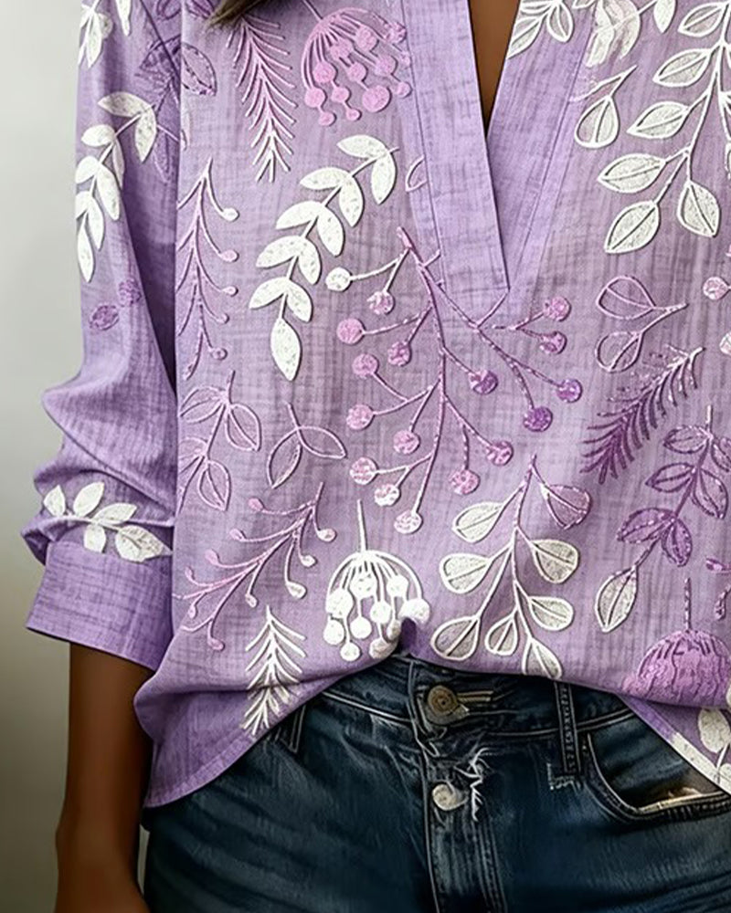Blusa floral con cuello en V