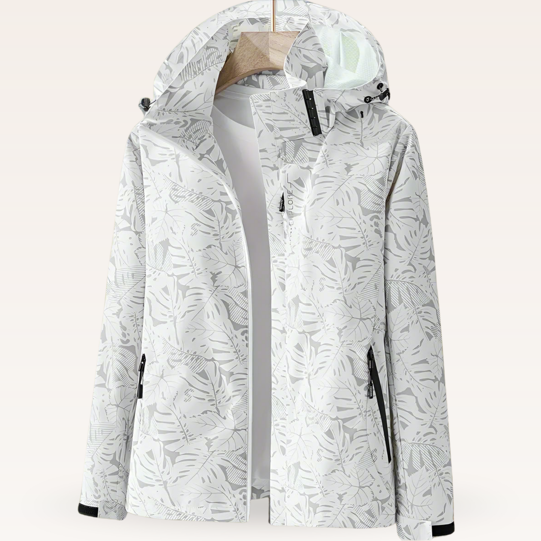 Chaqueta cortavientos con capucha