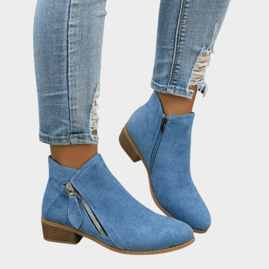 Fiora · Botas Clásicas de Estilo Vintage - Raúl & Sara Madrid