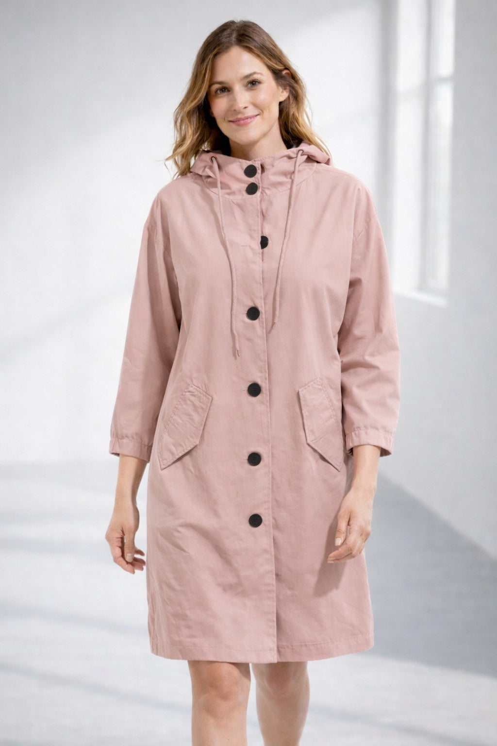 Chaqueta larga con capucha